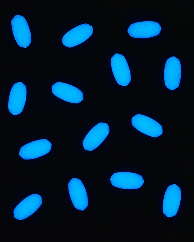 Elisa Gold Pendant Necklace in Blue Glow in the Dark Glass image number 2
